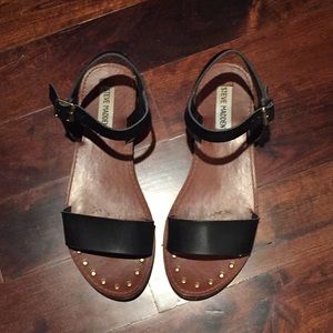 Steve Madden Donddi flat sandals